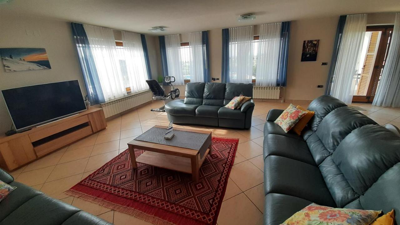 Relax Vila Kampel Koper Exteriér fotografie